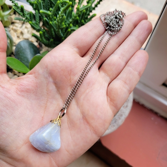 Vintage Stone Necklace - Picture 2 of 7